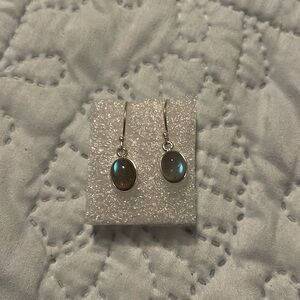 Blue flash labradorite earrings in .925 sterling silver, New